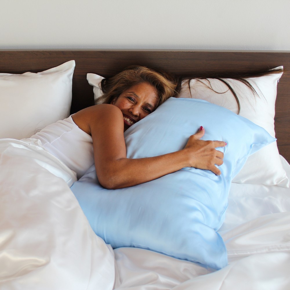 Mulberry Silk Light Blue Pillowcase: image 3