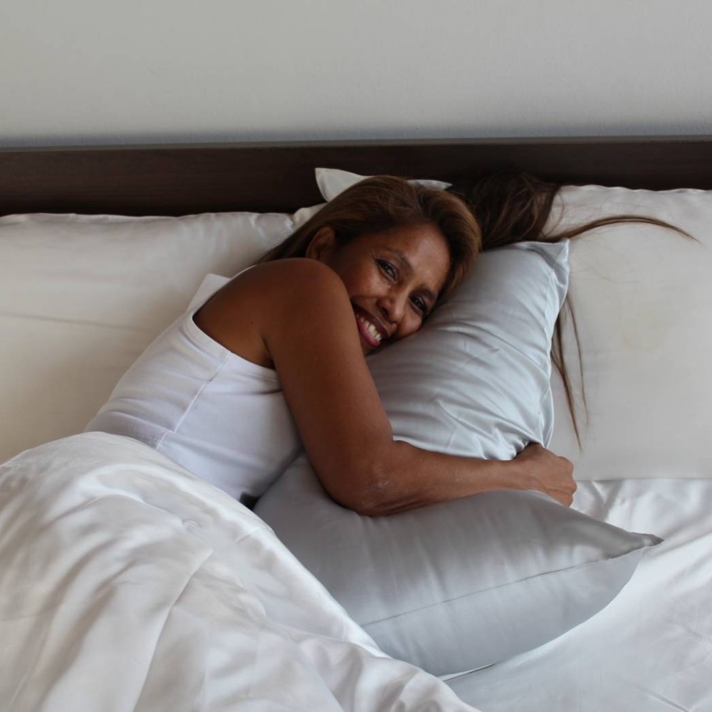 Mulberry Silk Silver Pillowcase: image 3