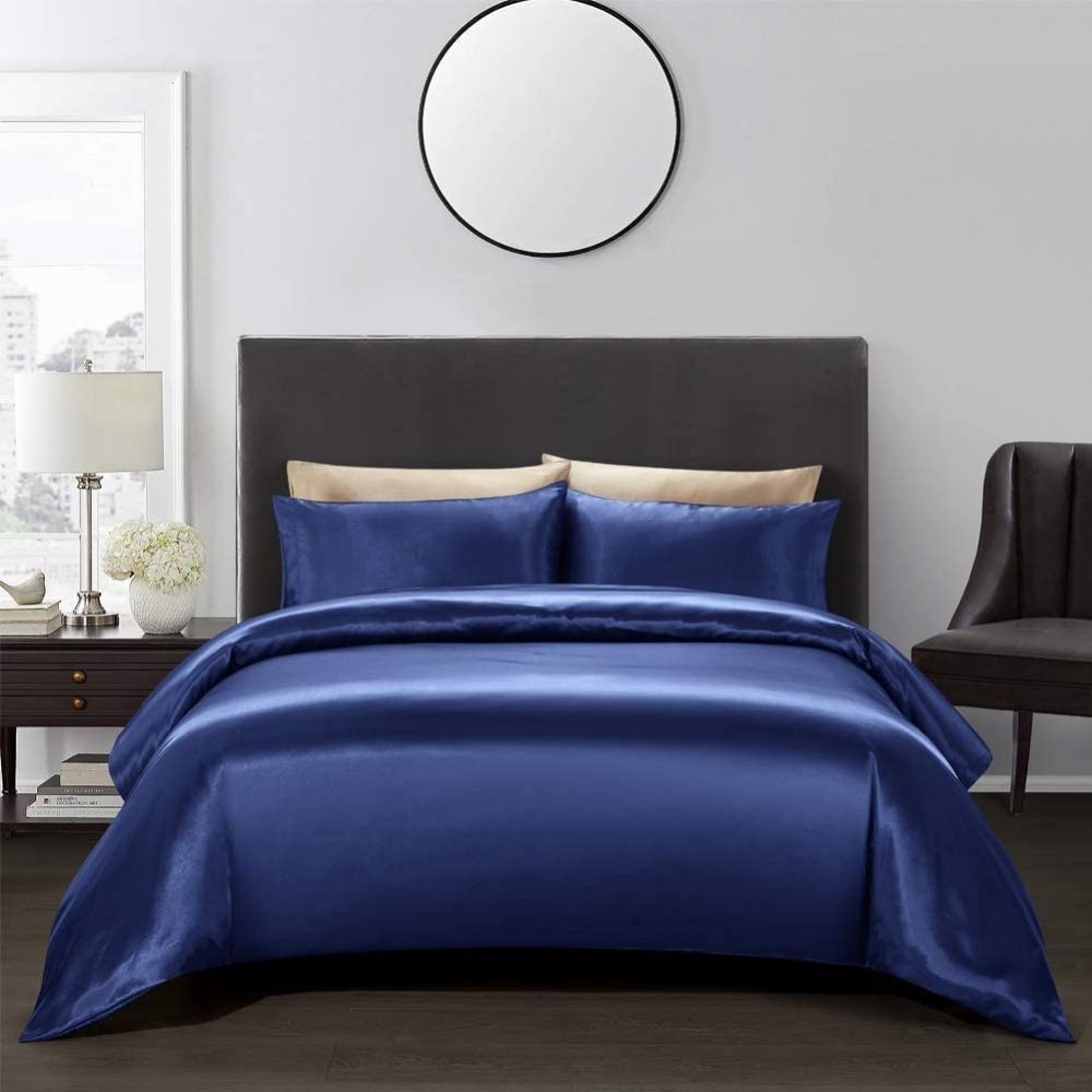 Satin Silk Bed Linen: image 4